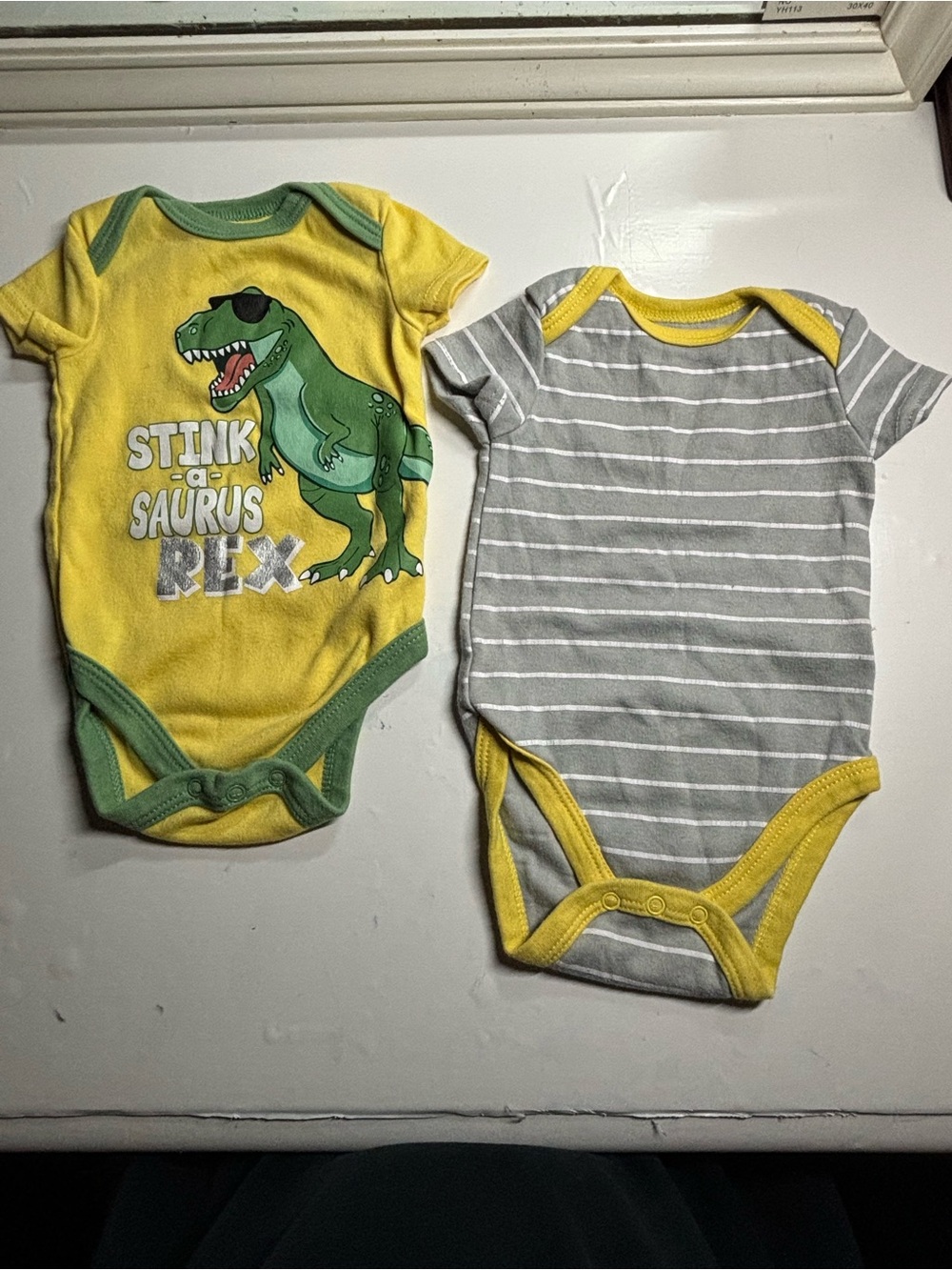 Kidgets Yellow & Gray Dino Graphic One-Piece Bodysuit Set